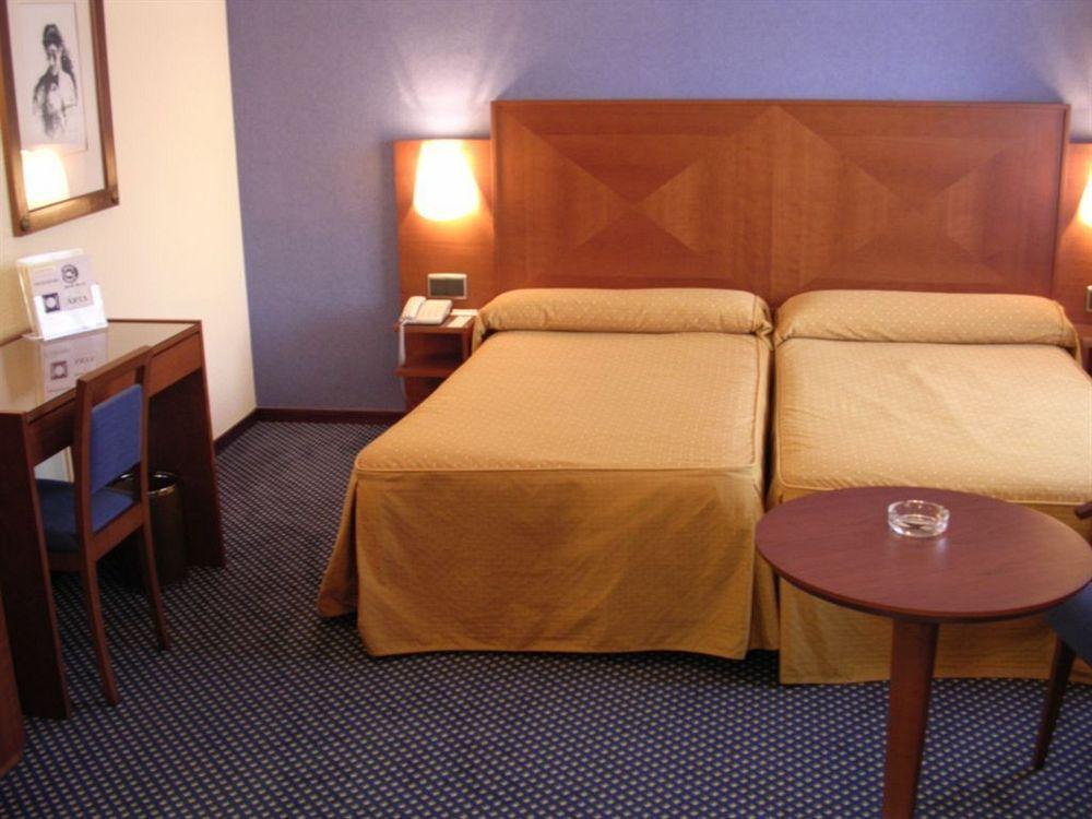 Torreluz Centro Hotel Almeria Room photo